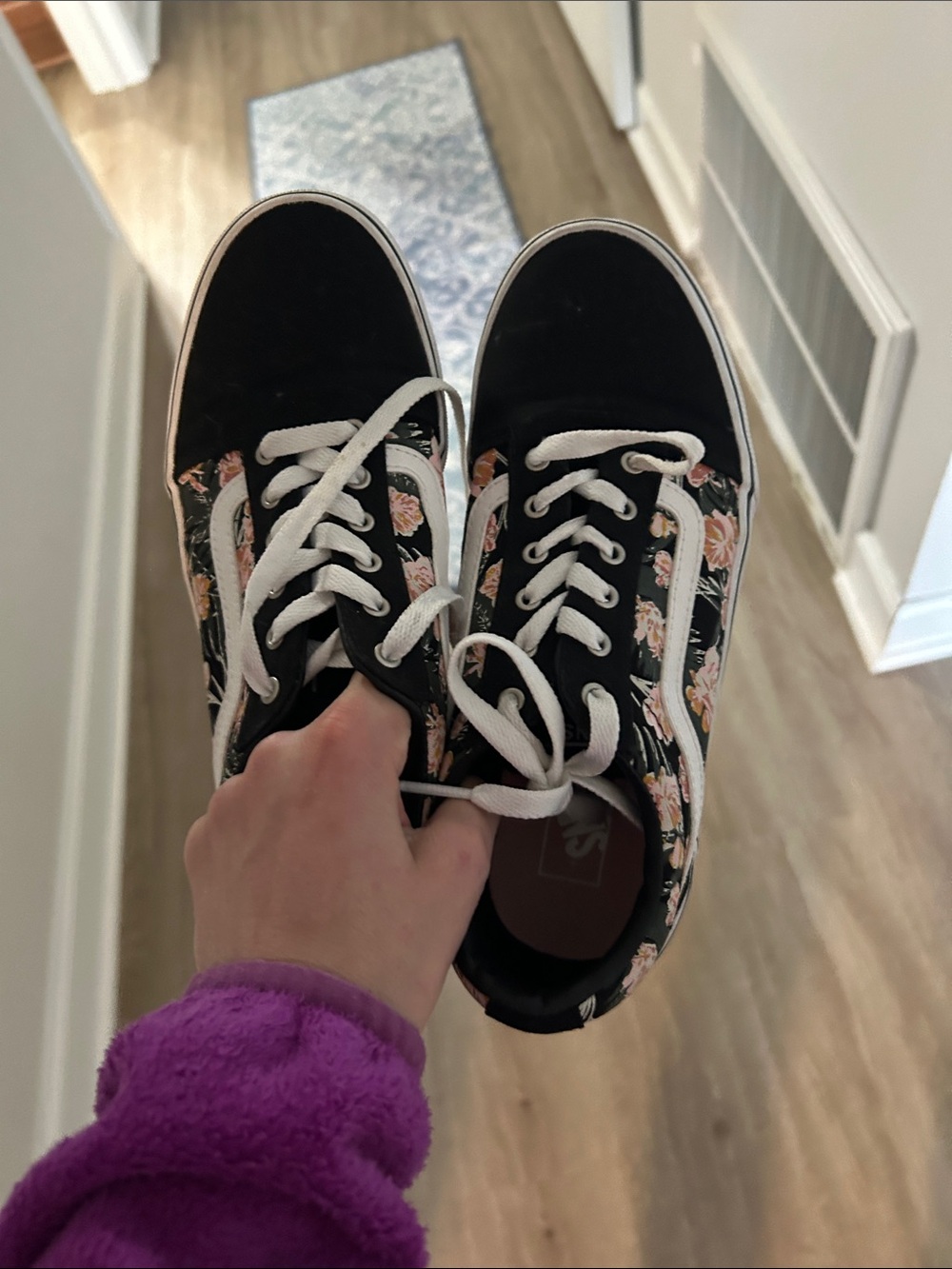 Vans Women Floral Old Skool Sneakers - Black with Pink Flowers